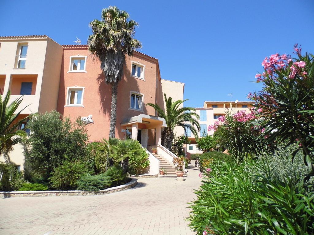 Le Nereidi Hotel & Residence Con Piscina-Tennis-Fitness-Parcheggio Coperto-Sala Conferenze La Maddalena  Eksteriør billede