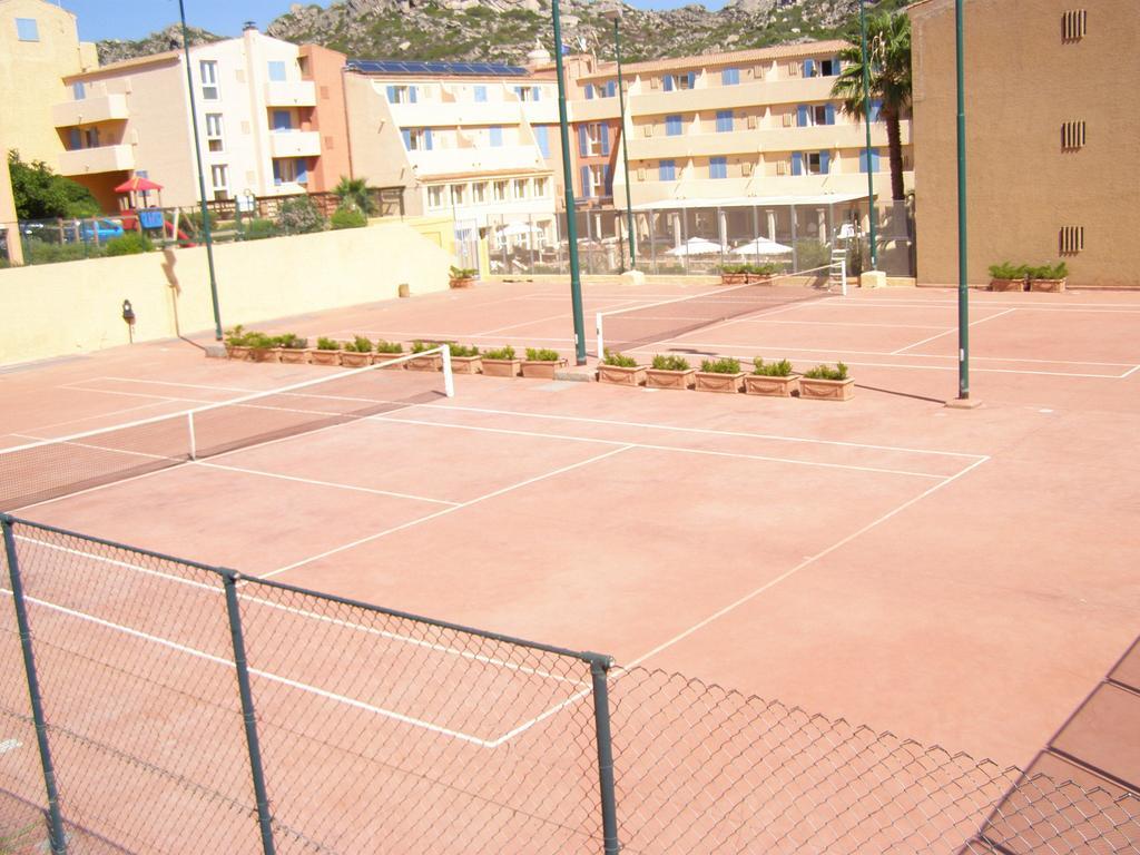 Le Nereidi Hotel & Residence Con Piscina-Tennis-Fitness-Parcheggio Coperto-Sala Conferenze La Maddalena  Eksteriør billede