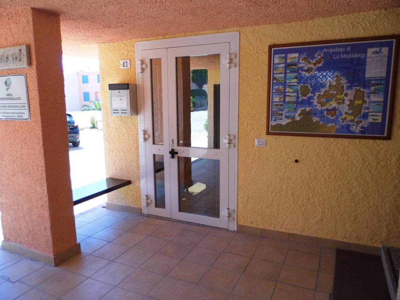 Le Nereidi Hotel & Residence Con Piscina-Tennis-Fitness-Parcheggio Coperto-Sala Conferenze La Maddalena  Eksteriør billede